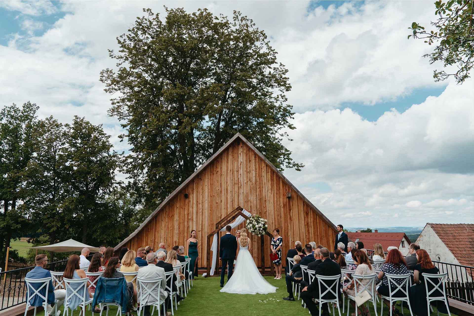 Stodola Pod Lípou - o nás
